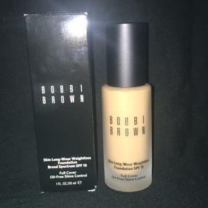 BOBBI BROWN LongWear Weightless Foundation SPF15